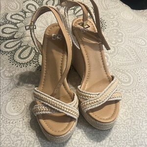 Banana Republic Women's Cream Wedge Sandals